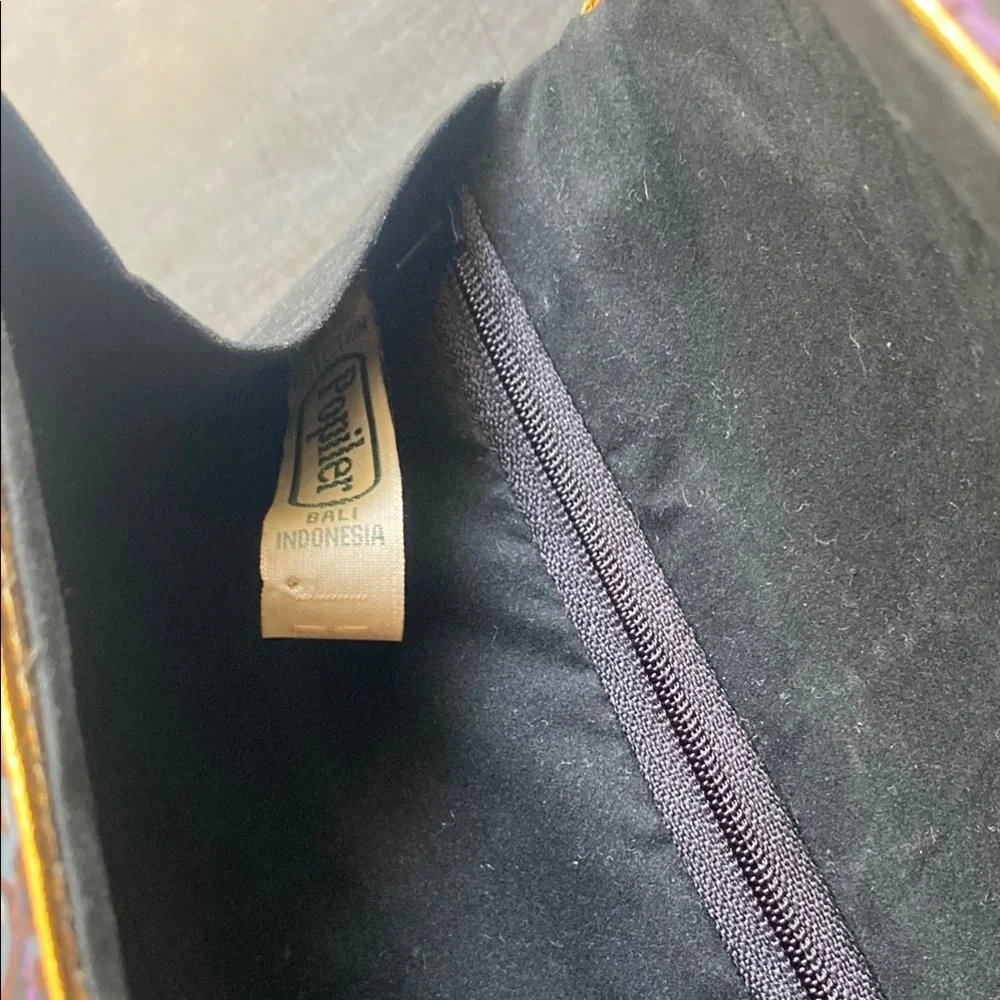 Chic Purple and Blue Patterned Clutch - Picture 4 of 4